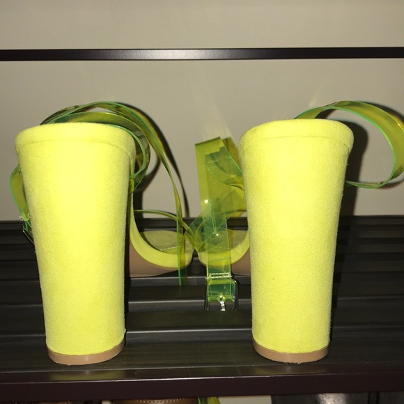 Sandals - Picture 2 of 5